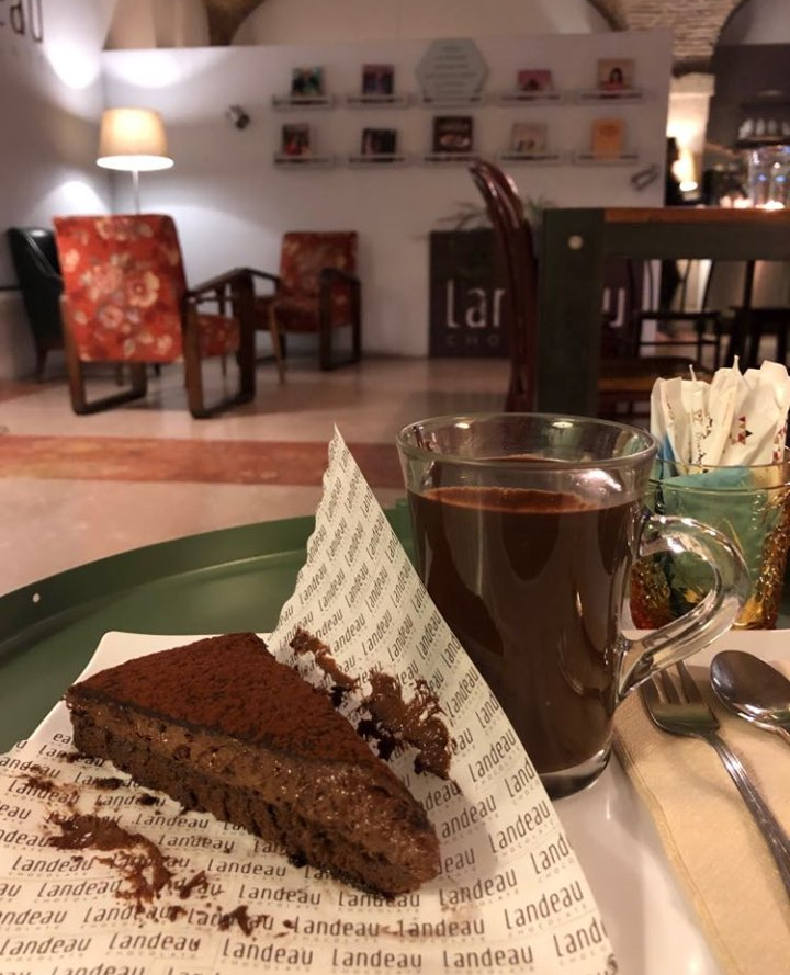 Cake and hot chocolate at Landeau Chocolate - Lisbon's best cake